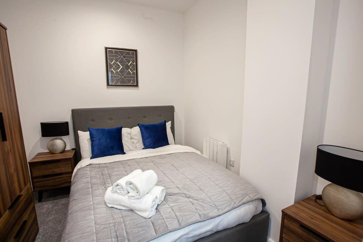 Lovely Open Plan 1 Bedroom Apartment In Болтон Екстер'єр фото